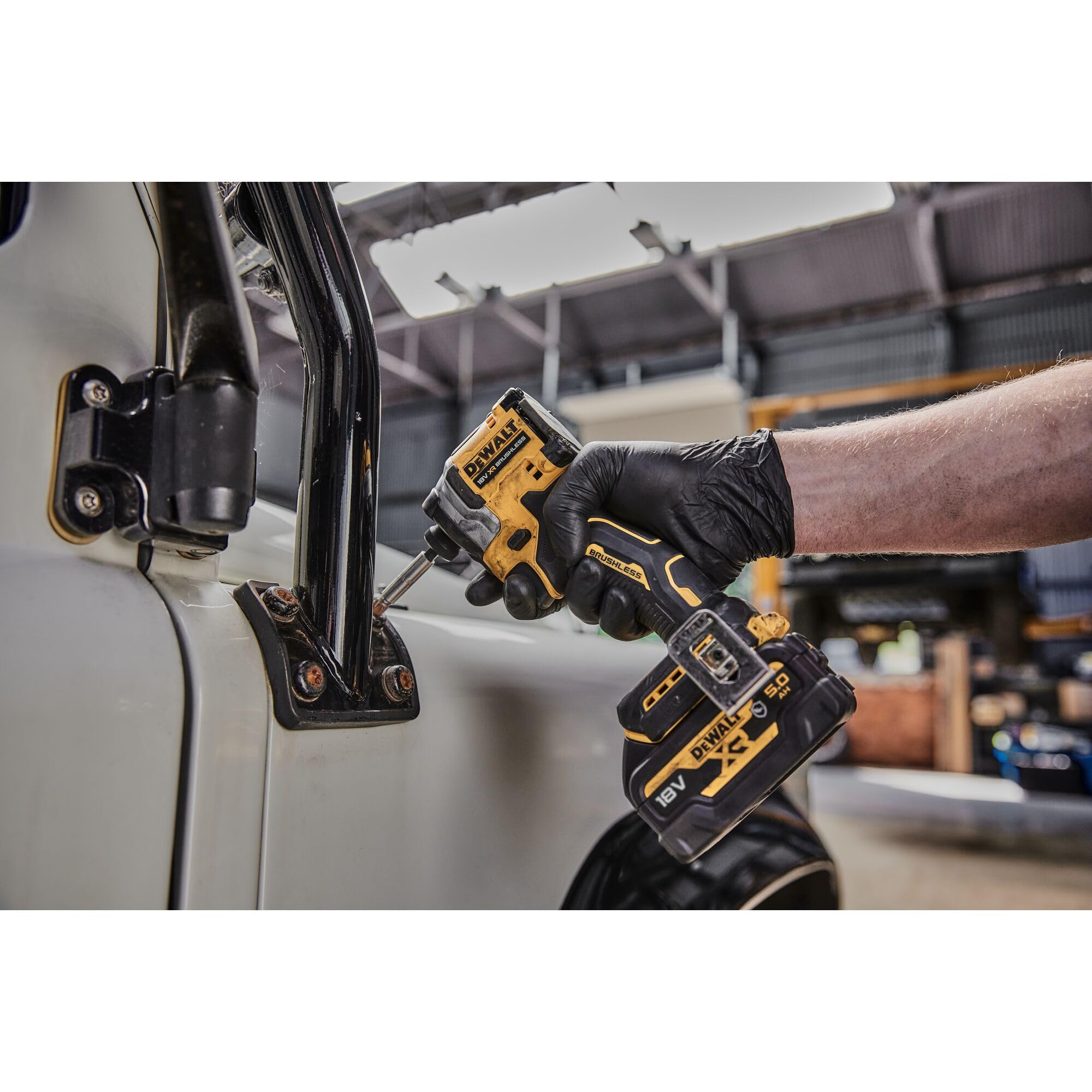 dewalt-dcf850nt-xj-visseuse-chocs-xr-18v-brushless-ultra-compacte-205-nm-3-modes image 4
