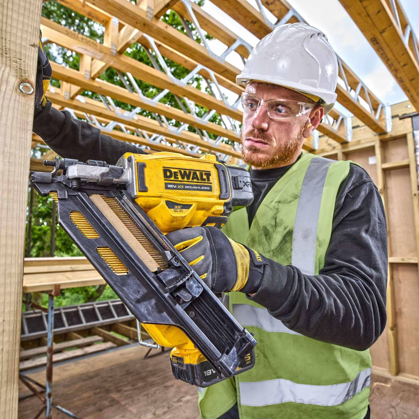 dewalt-dcn930n-xj-cloueur-charpente-xr-18v-brushless-nouvelle-g-n-ration-clous-j image 3