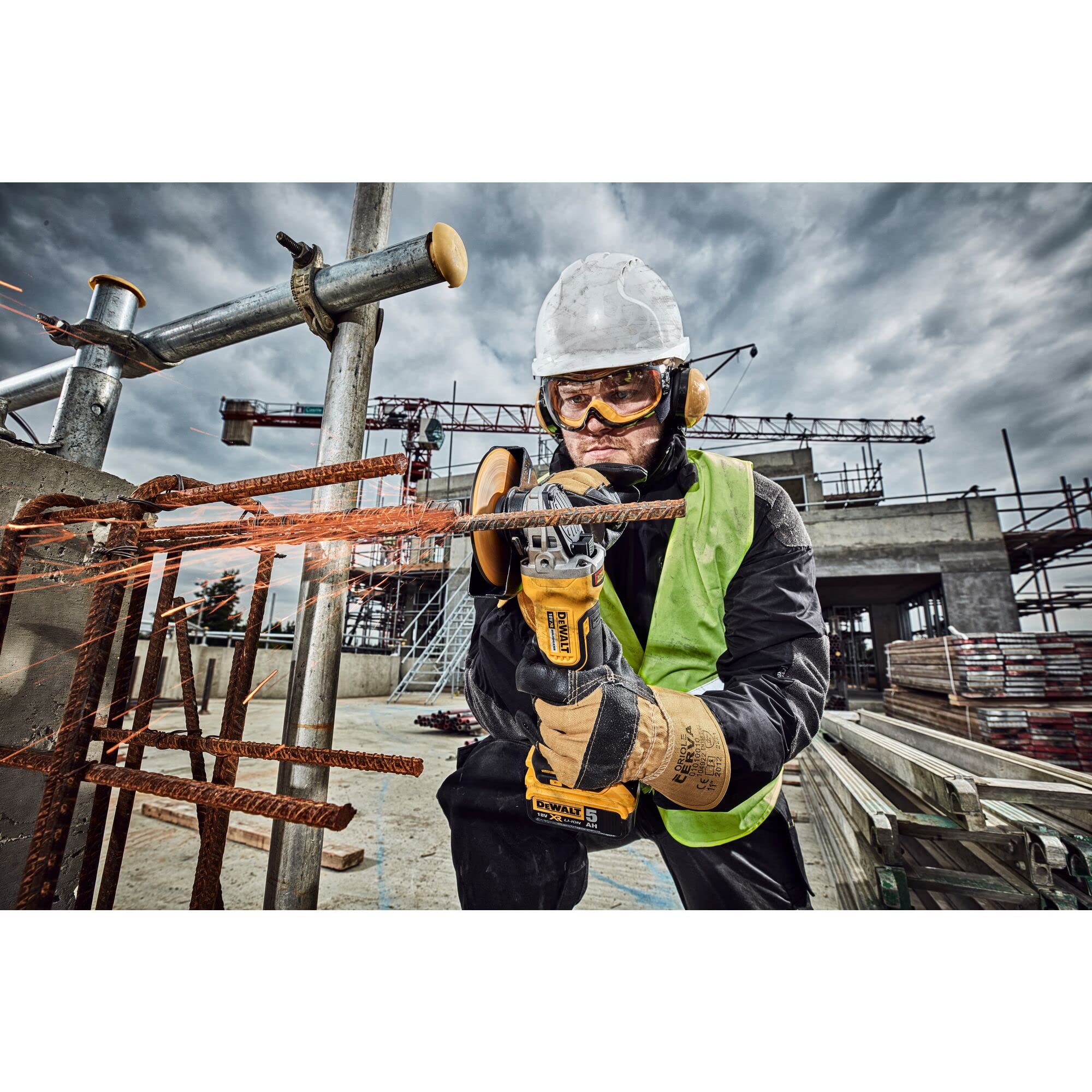 dewalt-dcg406n-xj-meuleuse-xr-18v-brushless-125-mm-interrupteur-palette-sans-bat image 2