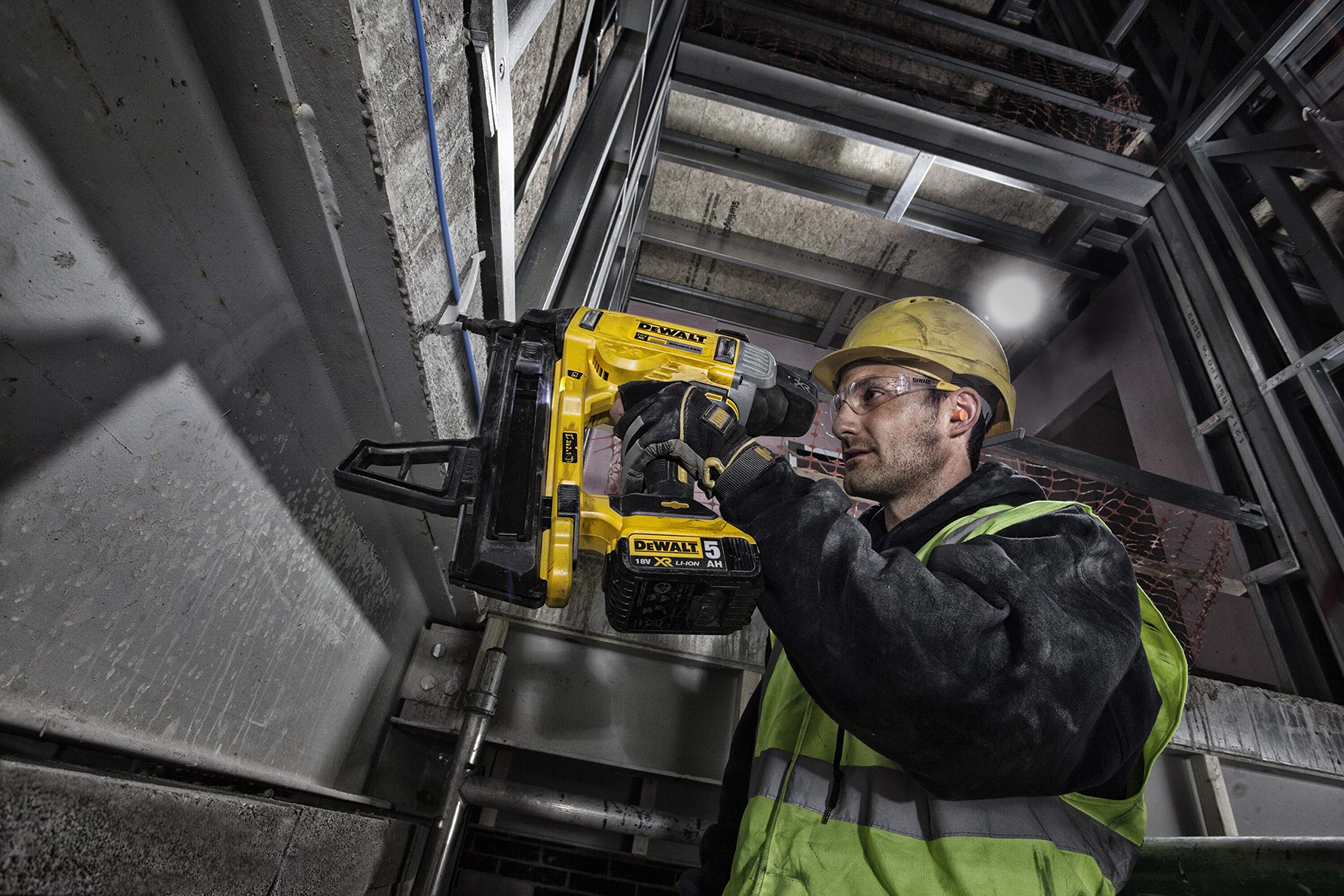 dewalt-dcn890p2-qw-xr-cloueur-b-ton-acier-sans-fil-18v-brushless-avec-2-batterie image 8